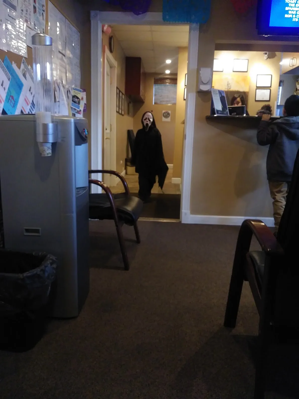 Pilsen Wellness Center Gage Park - Photo 3