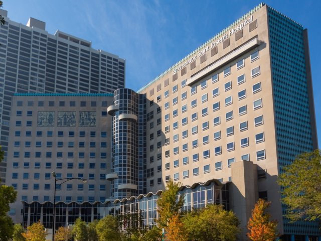 Presence Saint Joseph Hospital - Harborview Recovery Center - Photo 4