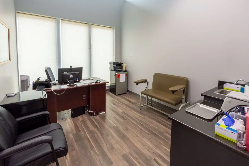 Symetria - Naperville Outpatient Rehab & Suboxone Clinic - Photo 3