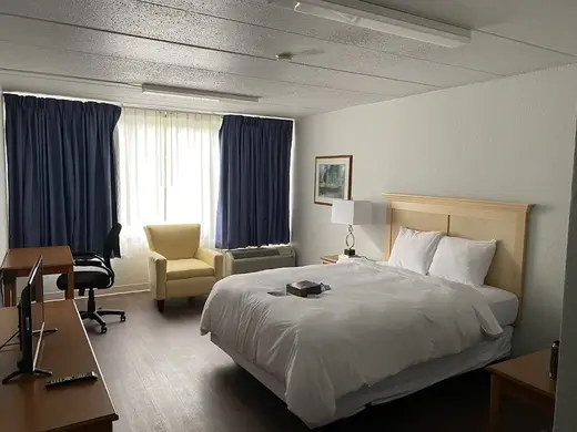 Lincoln Recovery | Illinois Drug &amp; - interior photo