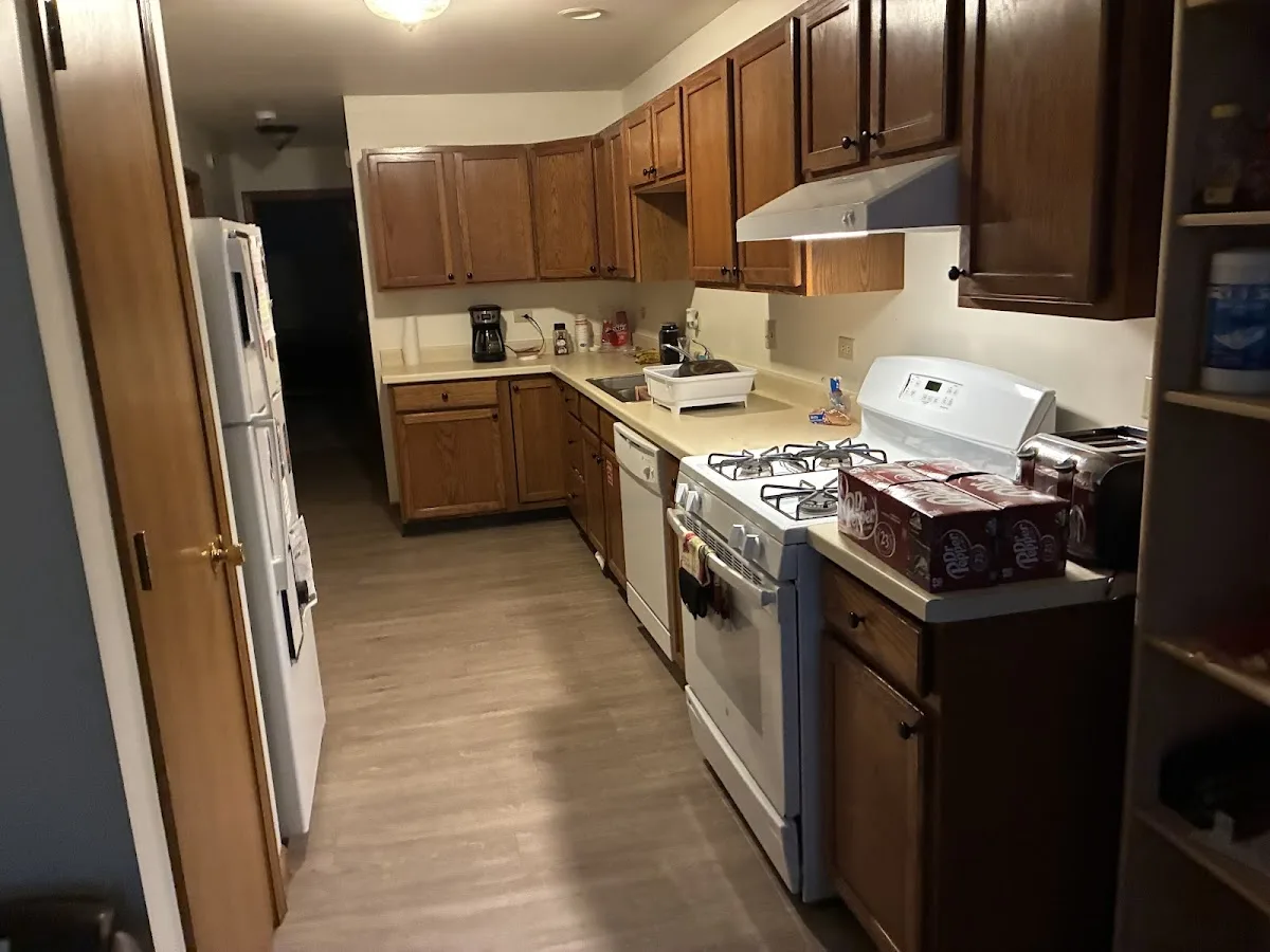 Rosecrance Woodstock Recovery Home - Photo 4