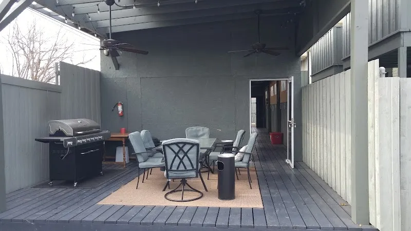 The Esperanza Sober Living Apartmen - Photo 2