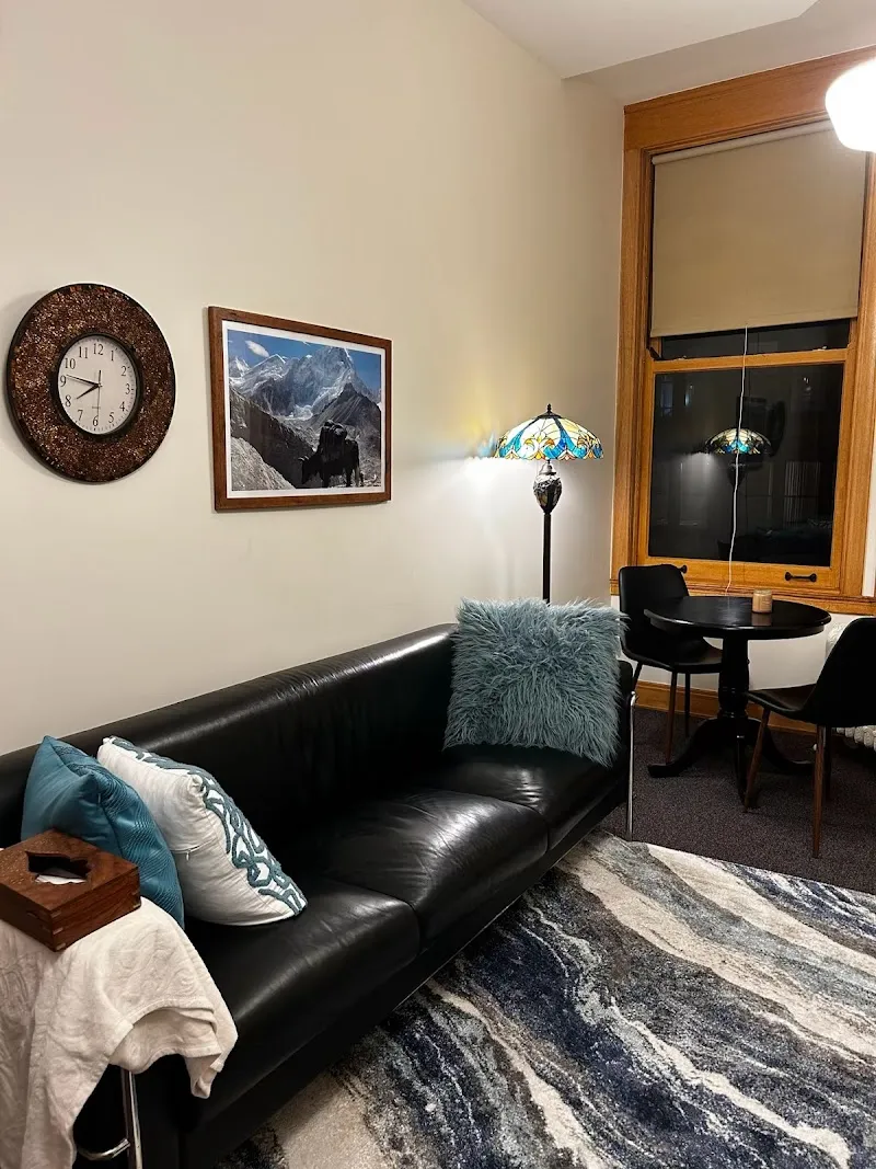 Gemstone Wellness | Therapy in Chicago